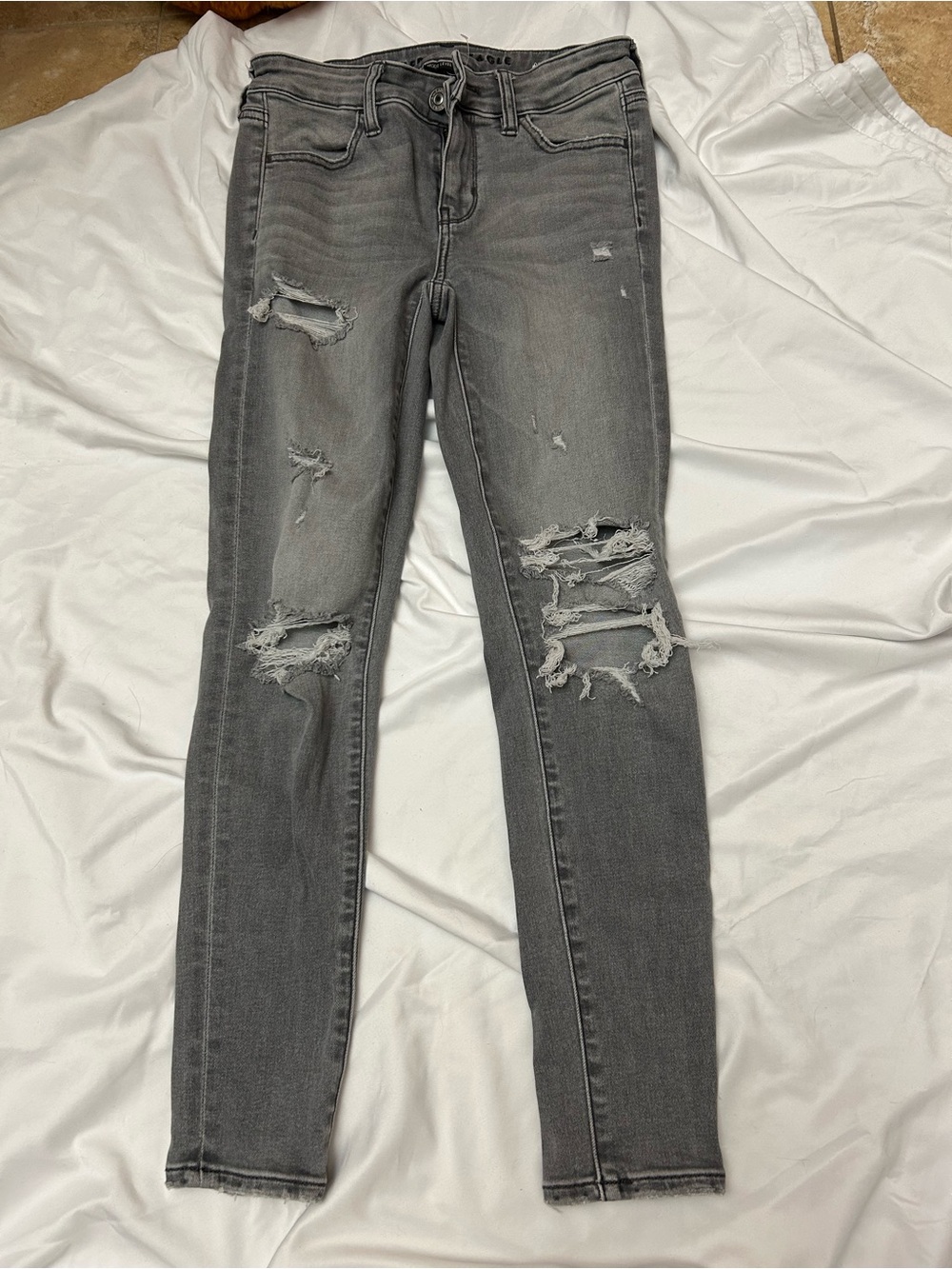 American Eagle Outfitters Grey Distressed Skinny Jeans